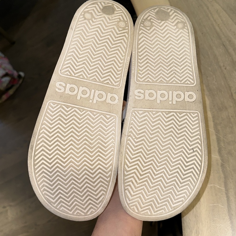Adidas slides - Picture 3 of 3